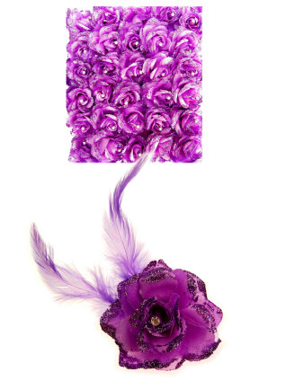 Purple flowers on pin / rubber band