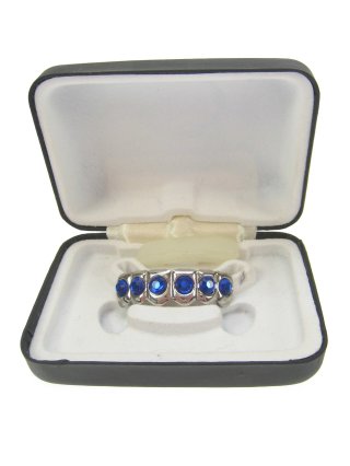 Bit bottom and top with blue rhinestones
including soluble adhesive paste