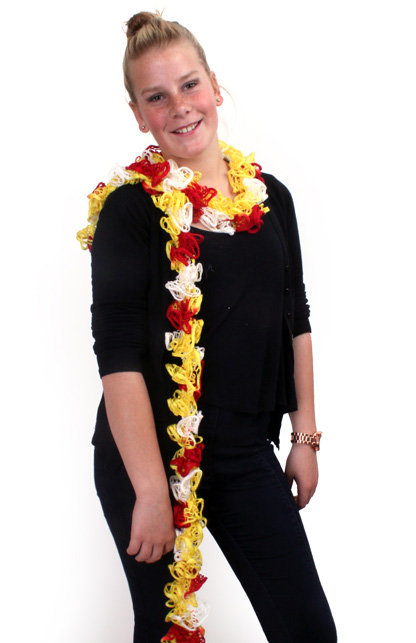Scarf red/white/yellow
