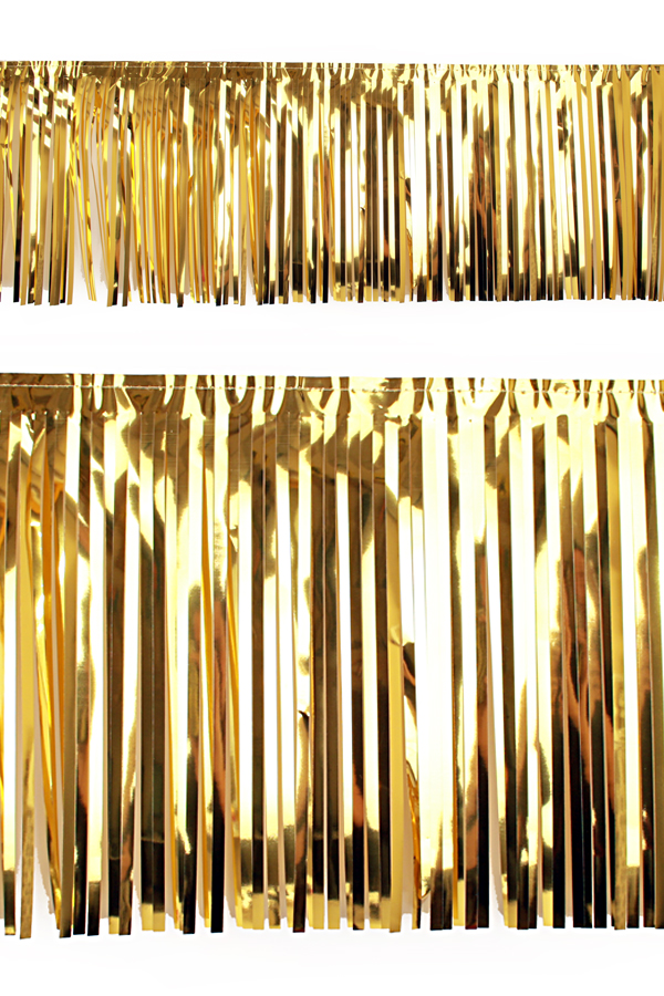 PVC strings of foil garland gold 6 meters x 30 cm
