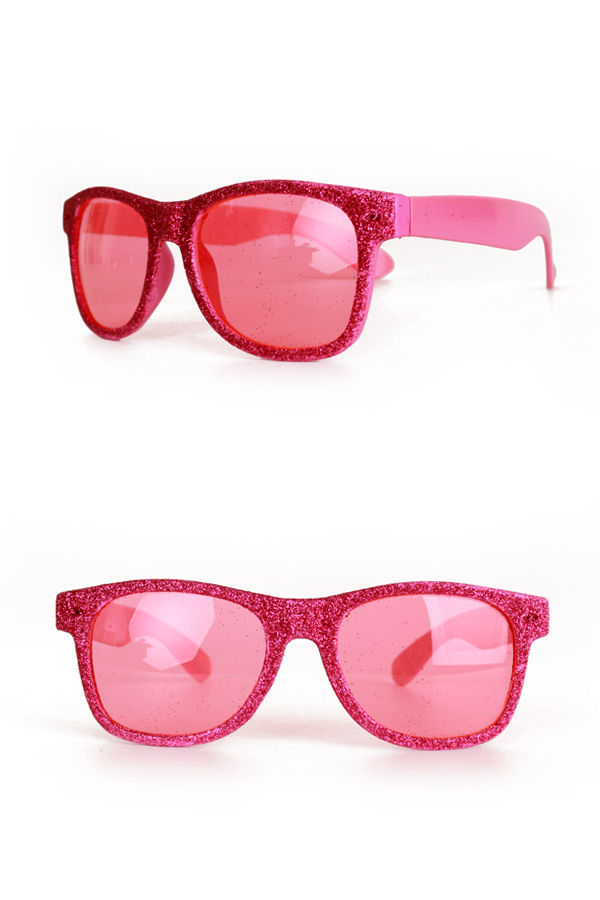 Glasses glitter pink