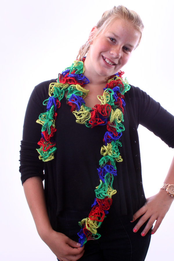 Scarf red/blue/yellow/green 